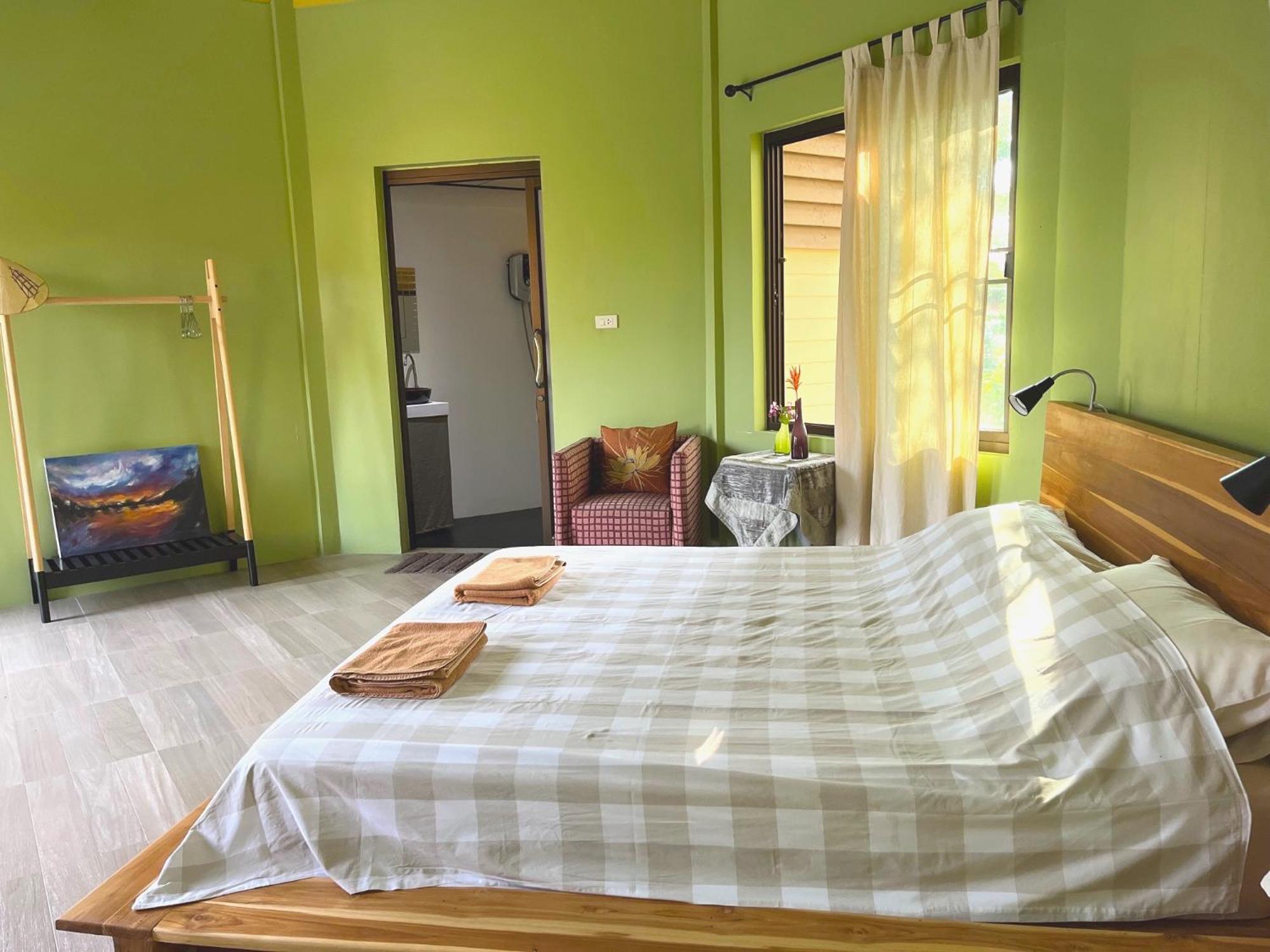 Navari Homestay Районг Экстерьер фото
